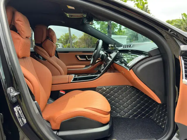 Mercedes-Benz S-Class — Фото автомобиля 11
