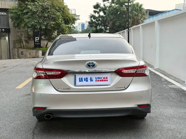 Toyota Camry — Фото автомобиля 5
