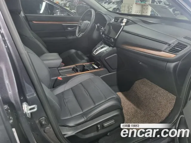 Honda CR-V CR-V 5-е поколение 2.0 гибрид Touring 4WD — Фото автомобиля 10