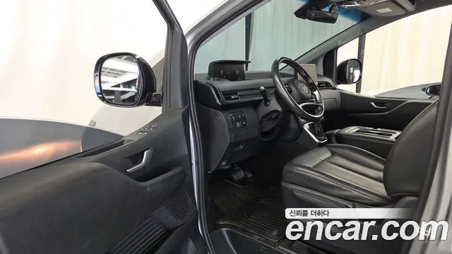 Hyundai Staria — Фото автомобиля 10