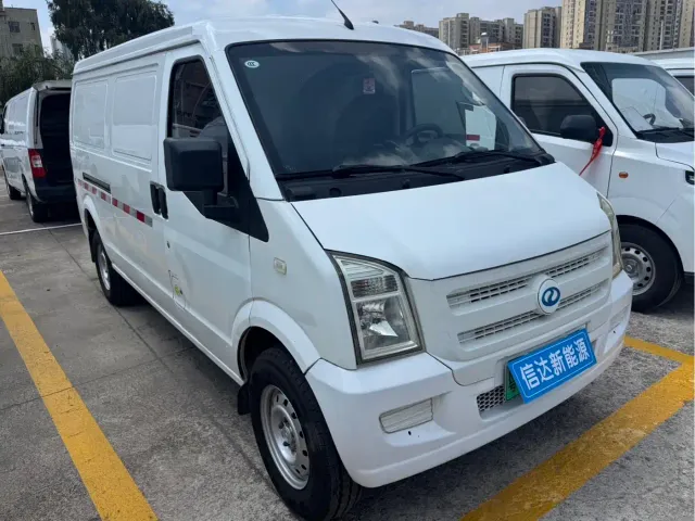 Ruichi New Energy EC35 — Фото автомобиля 2