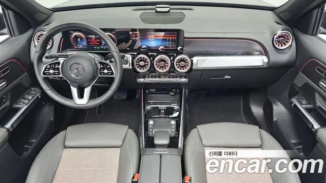 Mercedes-Benz EQB — Фото автомобиля 7