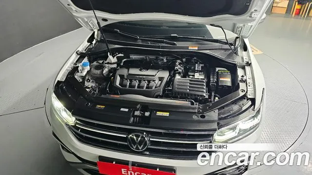 Volkswagen Tiguan — Фото автомобиля 6