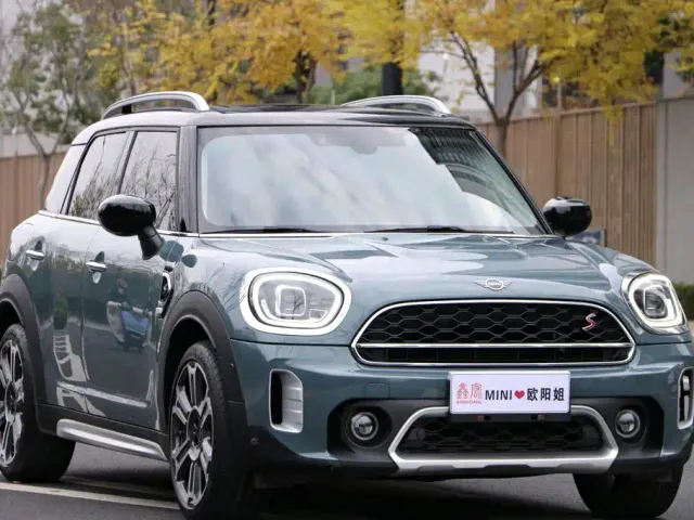 MINI Countryman — Фото автомобиля 3