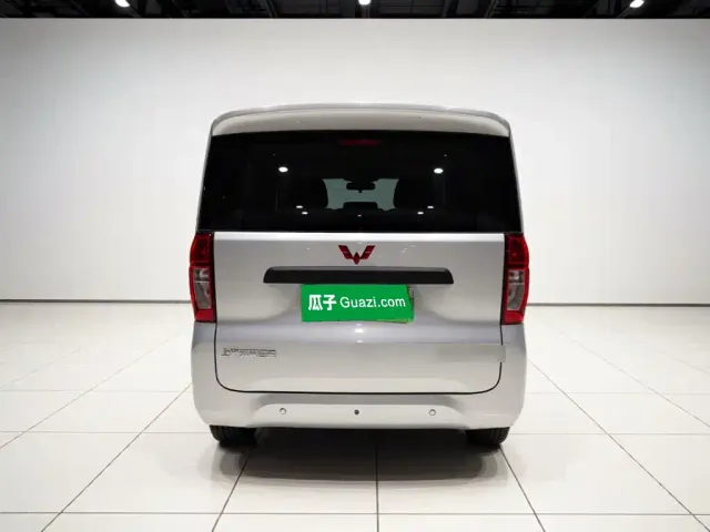 Wuling Zhiguang NEV — Фото автомобиля 5