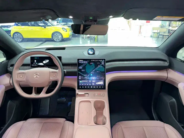 Nio EC6 — Фото автомобиля 12