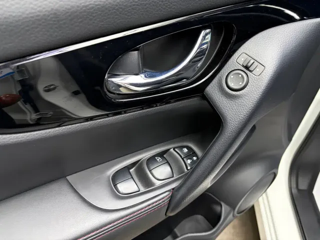 Nissan Qashqai — Фото автомобиля 12