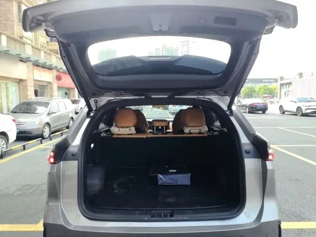 Geely Galaxy L7 — Фото автомобиля 18