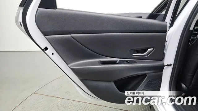 Hyundai Avante — Фото автомобиля 14