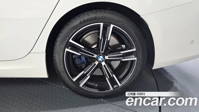 BMW 3 Series G20 — Фото автомобиля 21