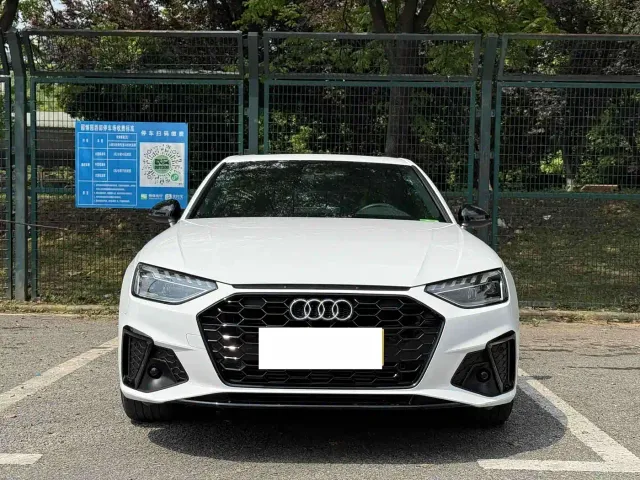 Audi A4L — Фото автомобиля 2