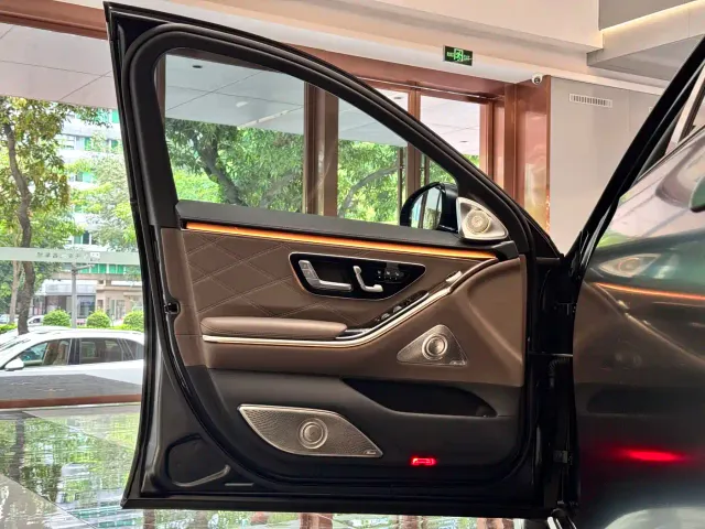 Mercedes-Benz Maybach S-Class — Фото автомобиля 7