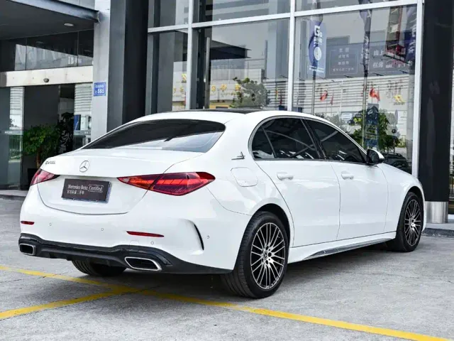 Mercedes-Benz C-Class — Фото автомобиля 6