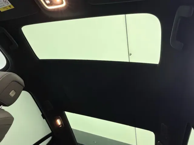 Nio ES8 — Фото автомобиля 16
