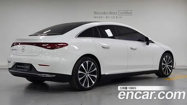 Mercedes-Benz EQE — Фото автомобиля 2