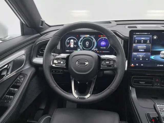GAC Trumpchi GS8 — Фото автомобиля 11