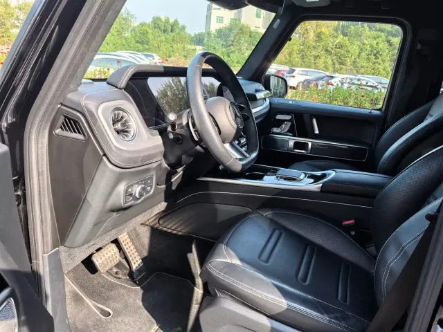 Mercedes-Benz G-Class — Фото автомобиля 4