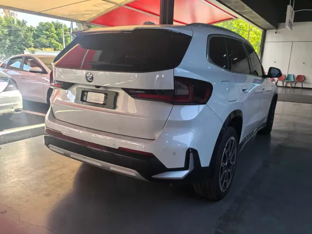 BMW X1 — Фото автомобиля 7