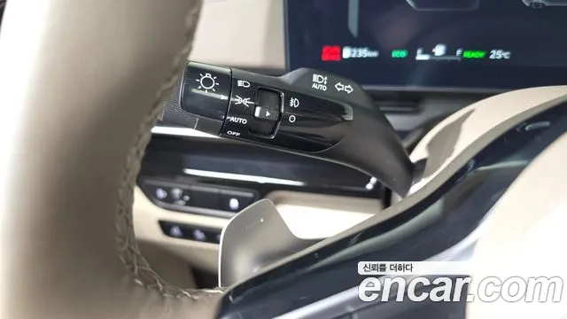 Kia Carnival Generation 4 — Фото автомобиля 28