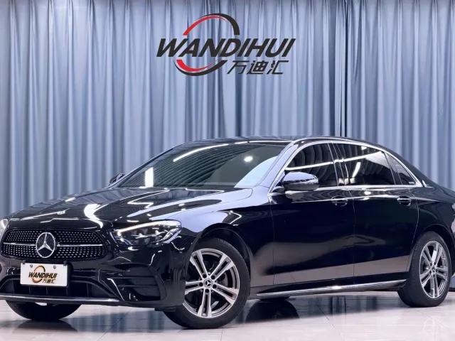 Фотография автомобиля — Mercedes-Benz E-Class
