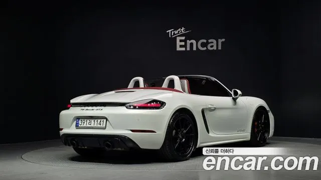 Porsche 718 — Фото автомобиля 2