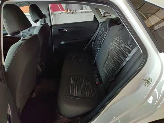 Chevrolet Monza — Фото автомобиля 16