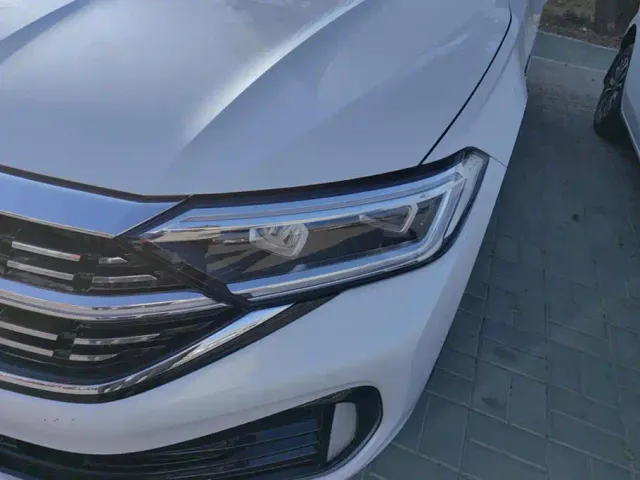 Volkswagen Sagitar — Фото автомобиля 5