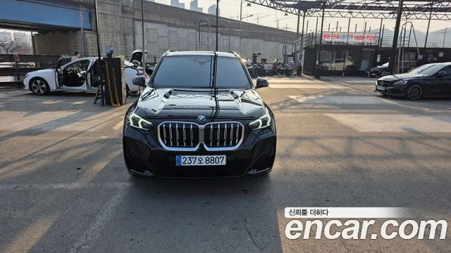 BMW X1 U11 — Фото автомобиля 3