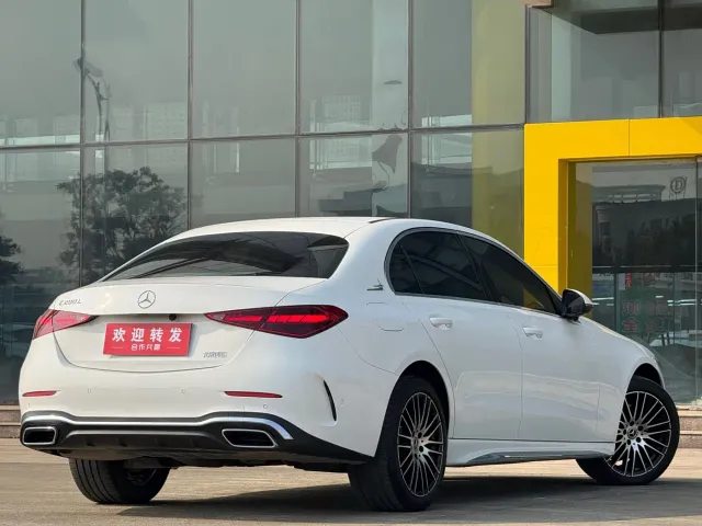 Mercedes-Benz C-Class — Фото автомобиля 4
