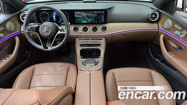 Mercedes-Benz E-Class — Фото автомобиля 7