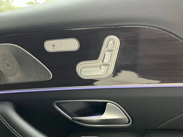 Mercedes-Benz GLE-Class — Фото автомобиля 21