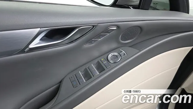 Genesis G80 Бензин 2.5 турбо AWD — Фото автомобиля 30