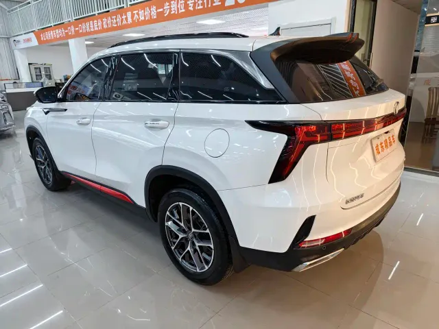 Changan CS75 Plus — Фото автомобиля 4