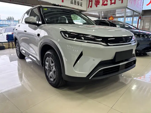 BYD Yuan UP — Фото автомобиля 3