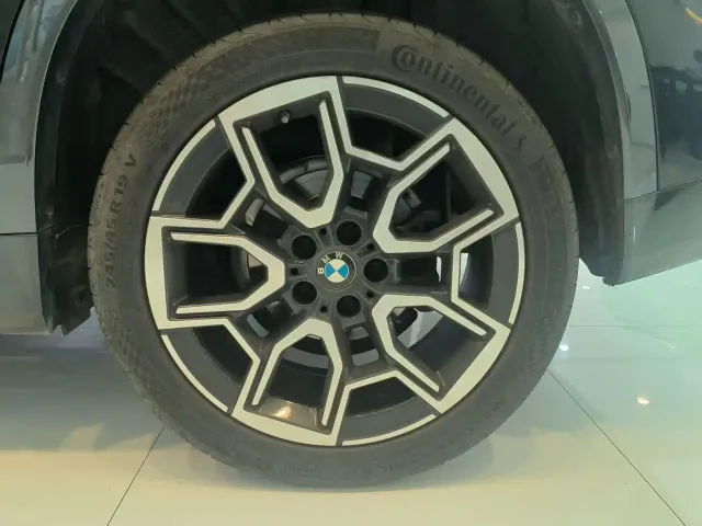BMW X1 — Фото автомобиля 11