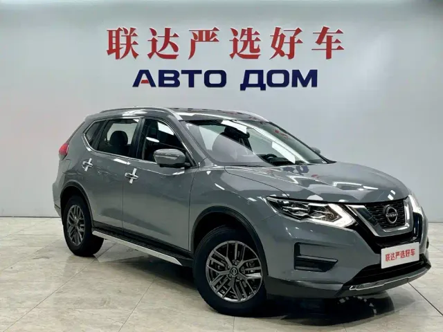 Nissan X-Trail — Фото автомобиля 4