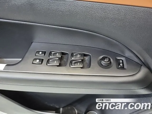 KG_Mobility_Ssangyong Musso Musso (Q300) Дизель 2.2 4WD — Фото автомобиля 17