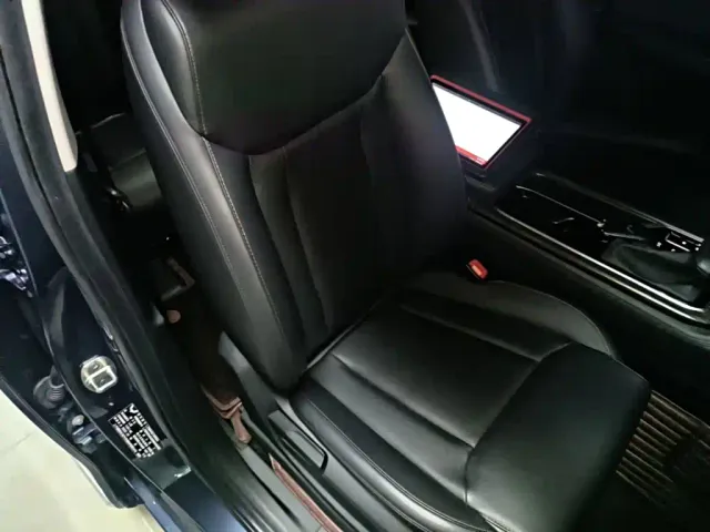 Wuling Jiachen — Фото автомобиля 24