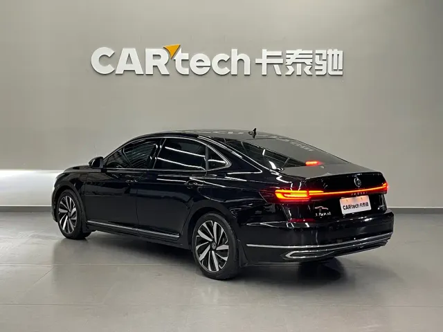 Volkswagen Passat — Фото автомобиля 6