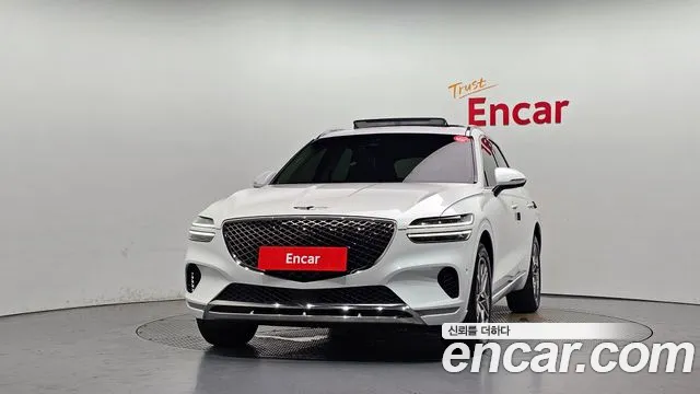 Genesis GV70 2.5T Бензин 2WD — Фото автомобиля 3