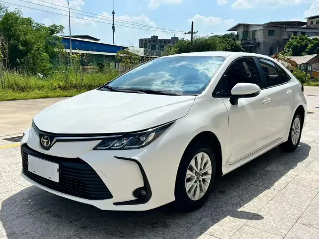 Фотография автомобиля — Toyota Corolla
