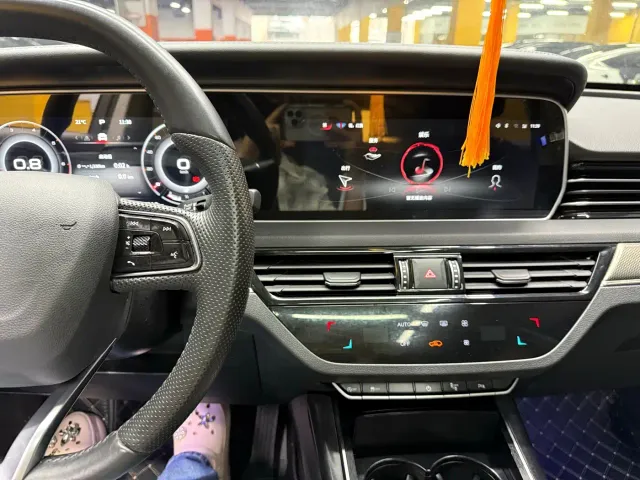 Hongqi HS5 — Фото автомобиля 20