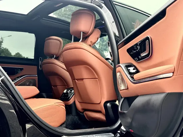 Mercedes-Benz S-Class — Фото автомобиля 14