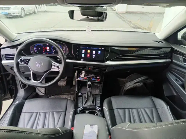Volkswagen Passat — Фото автомобиля 9