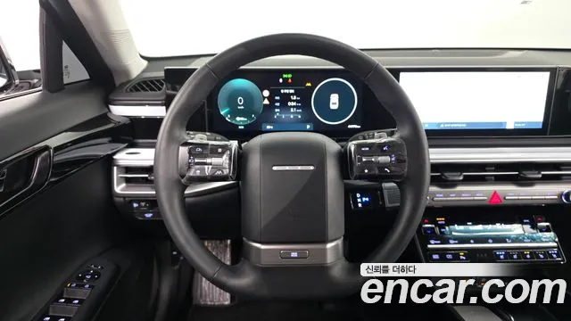 Hyundai Grandeur Grandeur (GN7) 2.5 Бензин 2WD — Фото автомобиля 12