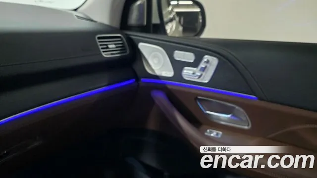 Mercedes-Benz GLE-Class — Фото автомобиля 13