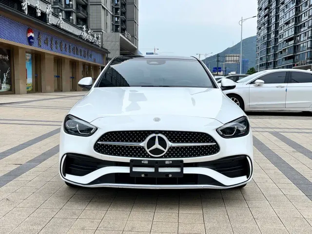 Mercedes-Benz C-Class — Фото автомобиля 2