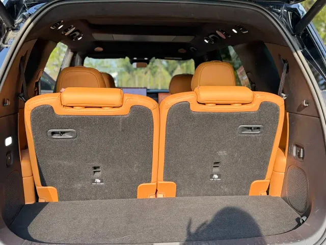 IM Motors LS8 — Фото автомобиля 12