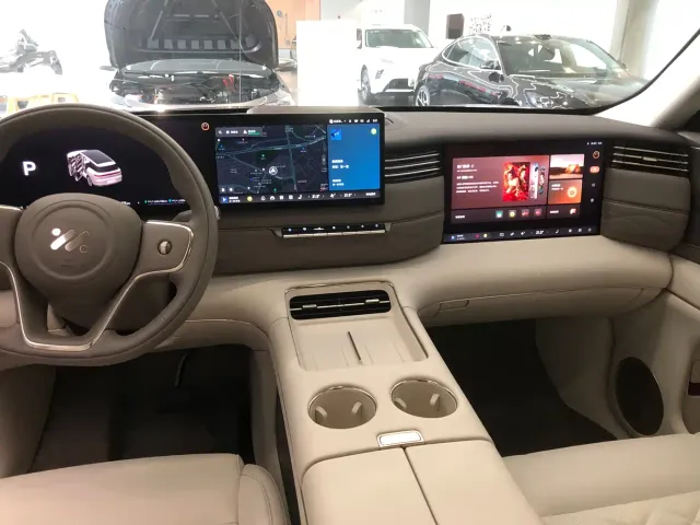 IM Motors LS9 — Фото автомобиля 6