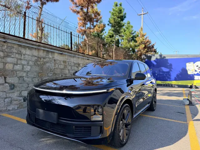 Фотография автомобиля — Li Auto L9